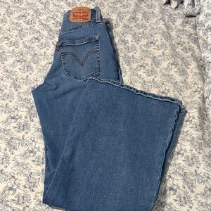 Levi's Women's Straight Leg Denim Jeans